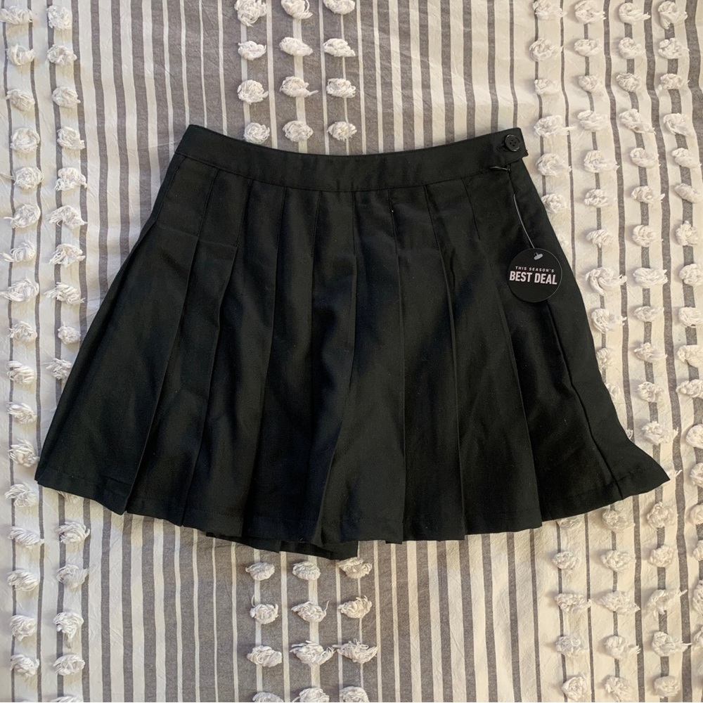 forever 21 black pleated skirt